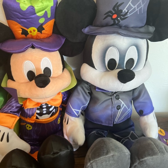 Disney Mickey Halloween Bundle - Picture 5 of 10